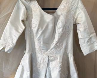 Vintage wedding dress + veil
