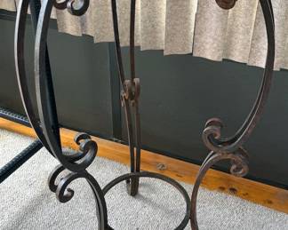 Plant stand