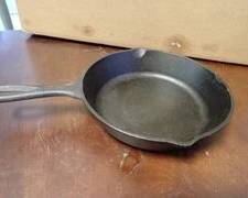 Made in USA Lodge Cast Iron Pan, Like New No. 5 Skillet