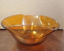 MidCentury Modern 1960s Anchor Hocking Folded amber Glass Bowl, No Chips or Cracks