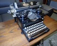 Rare Royal Typewriter