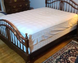 Contemporary Queen Size Bed