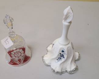 glass bell décor: Fenton, Anna Hutte