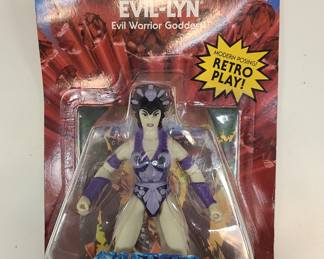 Masters of the Universe Evil-Lyn action figure toy