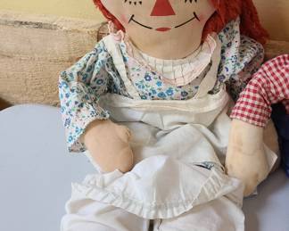 vintage Raggedy Ann doll toy
