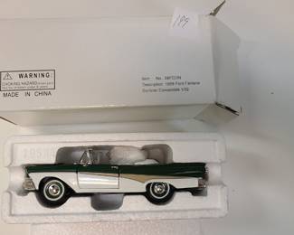 1958 Ford Fairlane convertible diecast