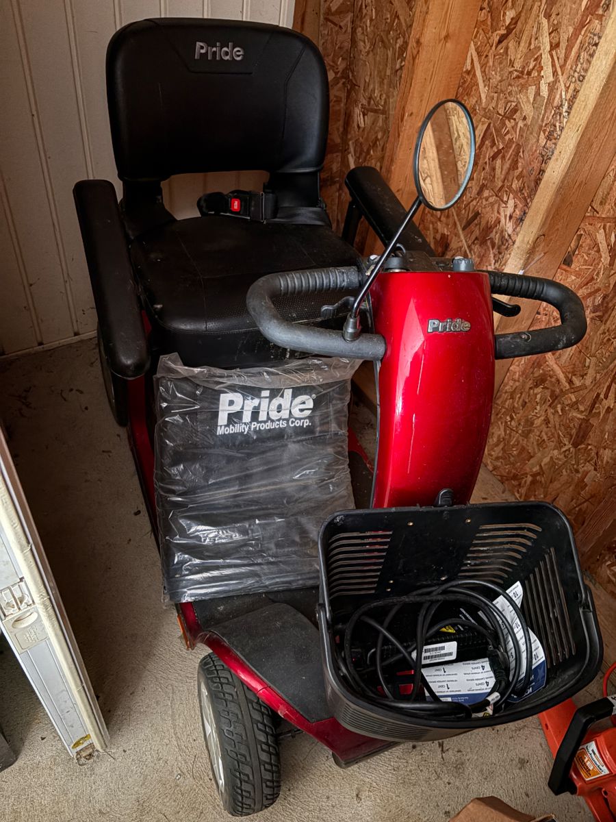 Motorized scooter