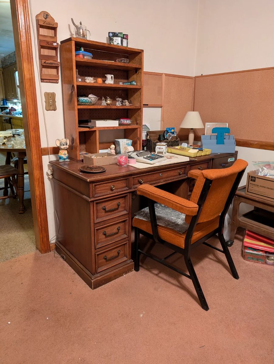 Vintage desk $50