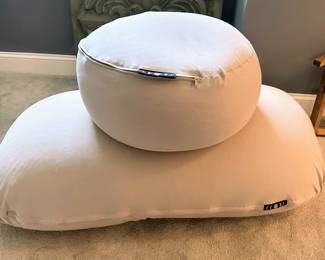 Moon pod foot rest and chair