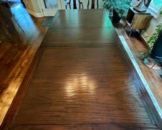 Gorgeous, Unique Dining Table 8'x 42" with one 20" inserted. Comes with one additional 20" leaf. 