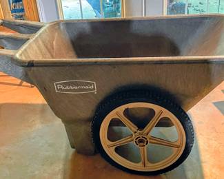 Rubbermaid  Wheelbarrow/Utility Cart with rubber wheels