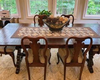 Gorgeous, Unique Dining Table 8'x 42" with one 20" inserted. Comes with one additional 20" leaf. 