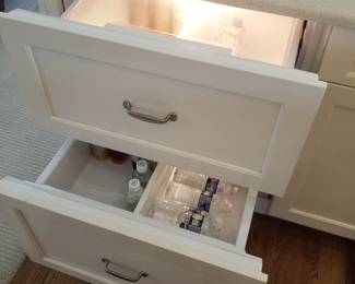 Two-drawer 700BR Sub-Zero fridge in island