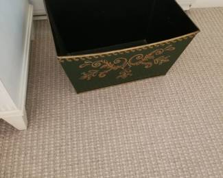 Wastebasket