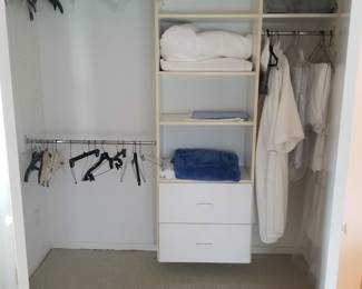 Closet system