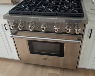 WOLF 6-burner range