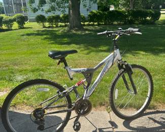 Triax Bike is in Good Shape  photo 1 of 3