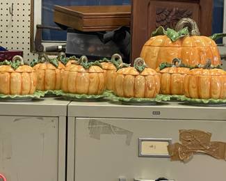 Pumpkin soup bowl set