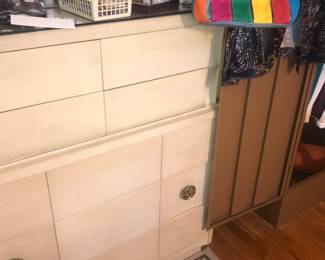Items Located In The 3rd Bedroom