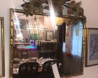 Items Located In The Dining Room