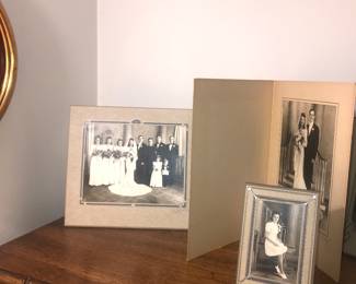 Items Located In The 1st Bedroom (Master)