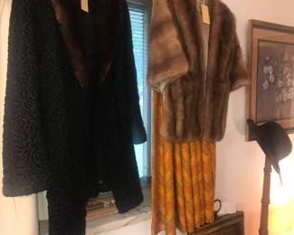 Items Located In The 1st Bedroom (Master)