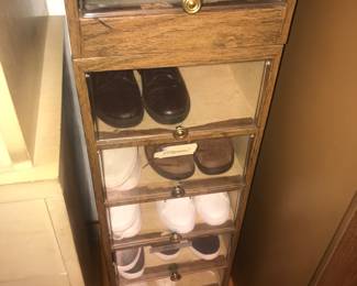 Items Located In The 3rd Bedroom