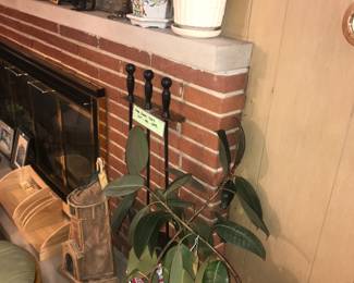 Items Located In The Family Room