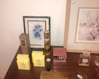 Items Located In The 1st Bedroom (Master)