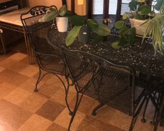 Items Located In The Family Room