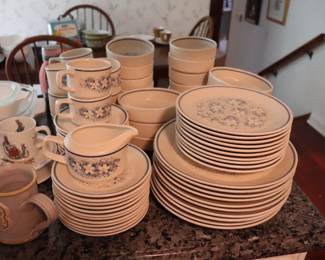 Dewdrops by Lenox Dinnerware Set