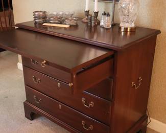 Henkel Harris Mahogany Gentlemans Chest
