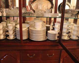 MINTON BEAUMARIS BONE CHINA