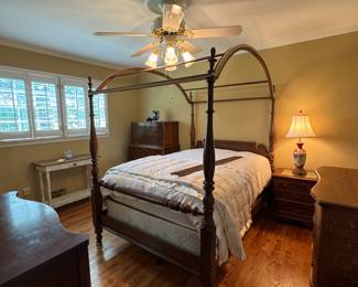 Antique canopy bed with all parts