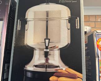 Lots of entertainment supplies, Stainless steel automatic coffee earn up to 36 cups