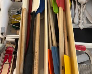 Wonderful spatulas of all sizes