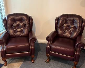 2 Leather tufted recliners Deep Burgundy Leather