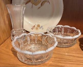 Depression plate and white frosted berry bowls. Ribbed vase