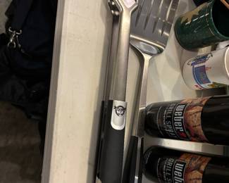 Grilling utensils