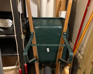 Wheel barrow