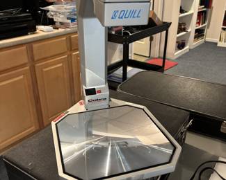 Quill Cobra Overhead projector in case