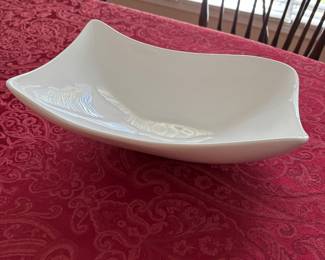 Another unique free wave design serving bowl