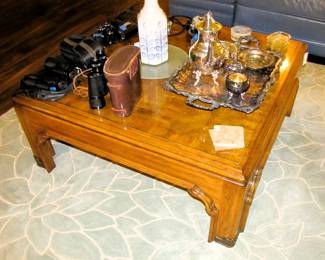 Vintage Gordon's coffee table (2 matching end tables available) 