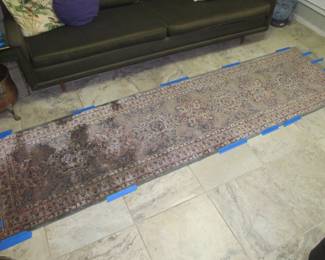 Silk rug runner (no, it's not stained, lol)