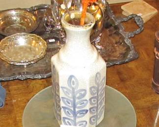 Stoneware vase, Artist, Harding Black, signed. 1981 Texas artist