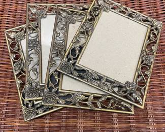 Metal pictures frames 