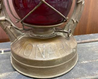 Railroad lantern 