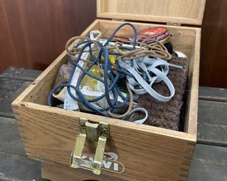 Shoe polish kit