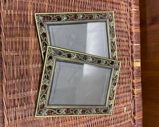 Metal pictures frames 