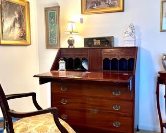 Hepplewhite period mahogany desk